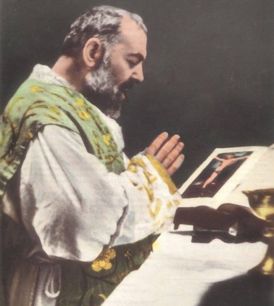 'Tutte le preghiere sono buone, quando queste siano accompagnate dalla retta intenzione e dalla buona volontà.'
- Padre Pio
- 😇❤️🙏🏻🌾🕊️