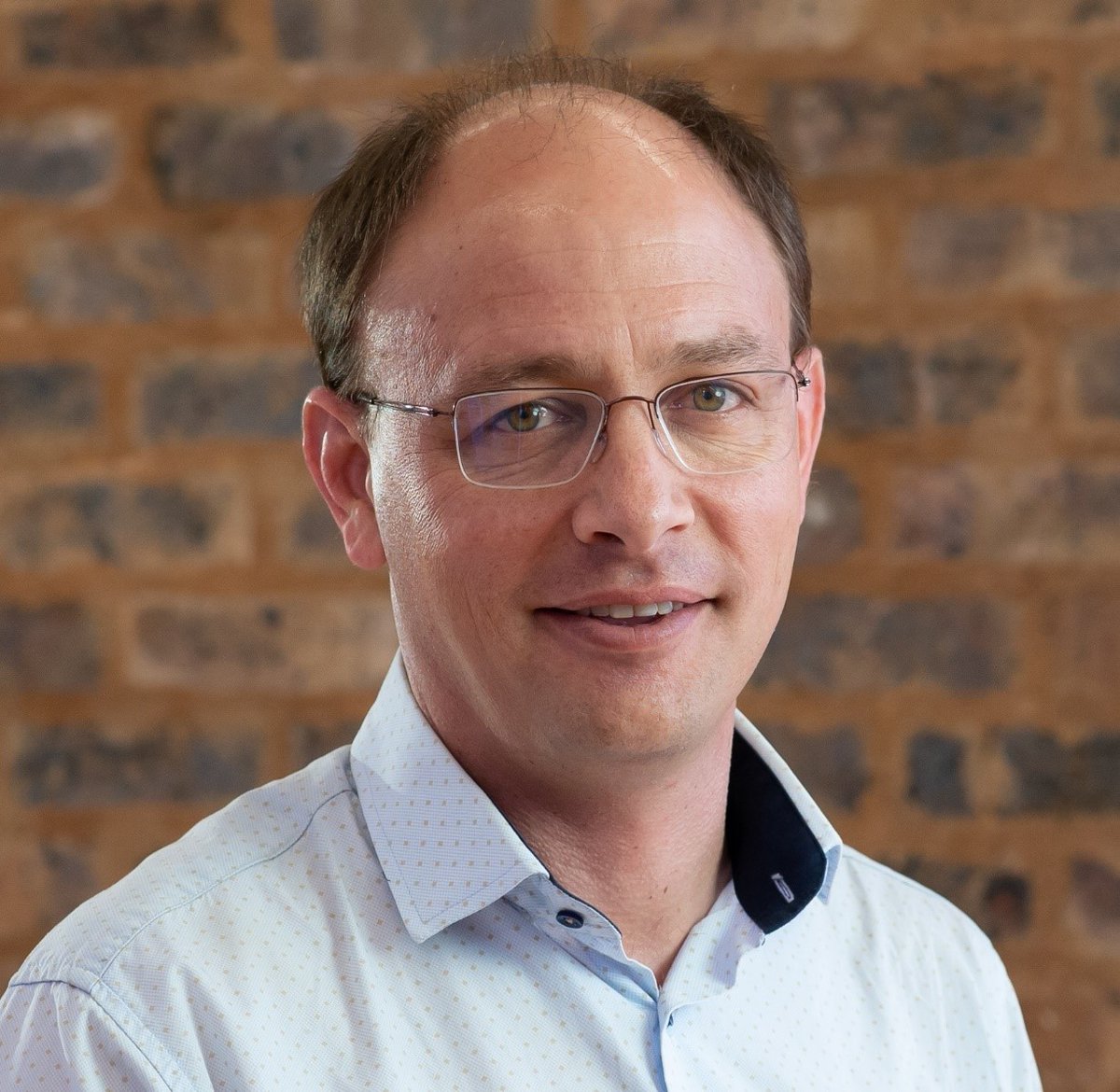 [Meet] Prof Bernard Slippers, nominated for the NSTF- <a href="/South_32/">South32</a> Management Award, he is a Professor: Dept of Biochemistry, Genetics &amp; Microbiology, Director: Tree Protection Co-operative Programme; Director: <a href="/Fabiteam1/">FABI</a>, and Director: Innovation Africa, <a href="/UPTuks/">University of Pretoria</a>.