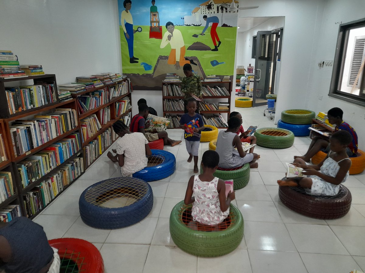 The lack of libraries in Ghana hits the newsstands today.
Thanks to CAHP's supporters, we are making a difference in Osu #literacy #reading #Osu #Accra #doingitforourselves #doingit #CommunityDevelopment #communityengagement #Ghana #Ghanastudents