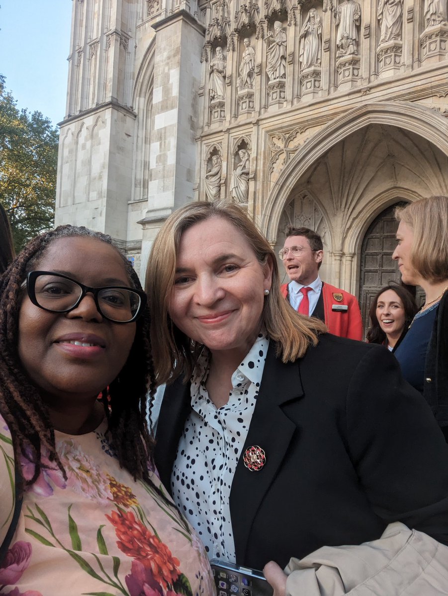 Thank you @GeraldineR16 and @DebWhittaker2 for inviting me to join you at the Florence Nightingale service celebrating he life and legacy. Privileged to have been in your company and be part of the nursing that I am so proud of. @Karleen44968669 @BlessingMazanzi @joan_myers