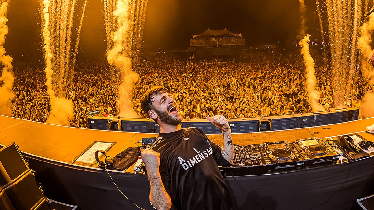 Celebrate the birthday of Alex Pall with @TheChainsmokers top 10 mot streamed tracks! Read more: edmhousenetwork.com/alex-palls-39t…