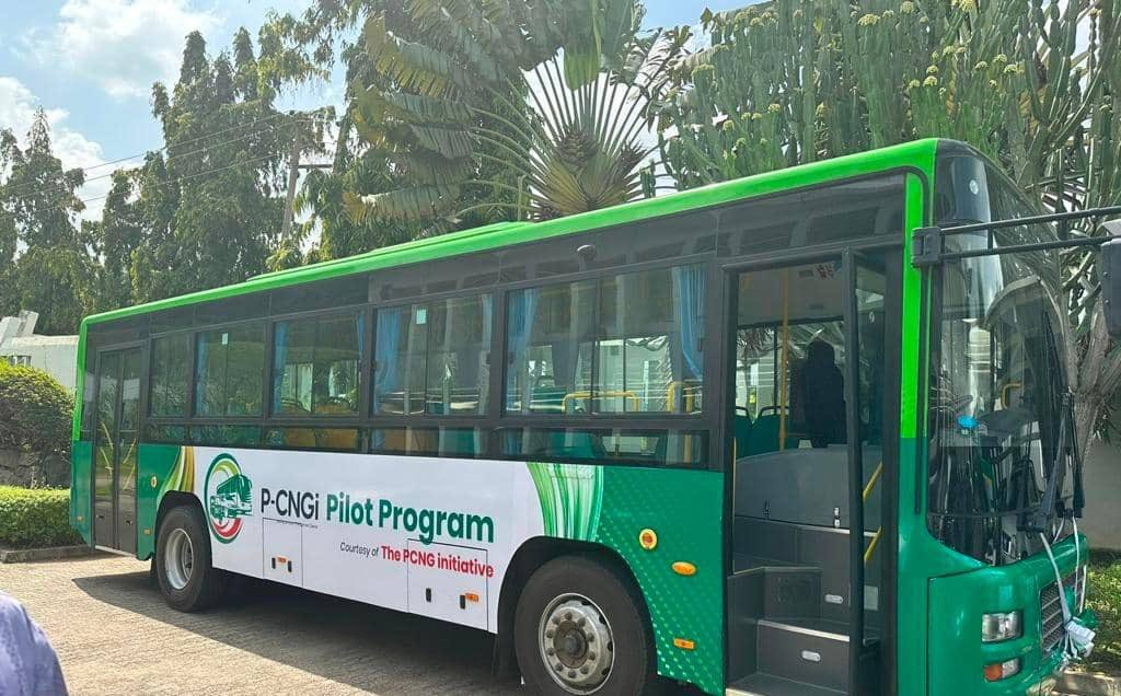 BREAKING: 530 CNG buses for deployment in Lagos, Oyo, Kwara, FCT, others The process for nationwide deployment of Compressed Natural Gas (CNG) vehicles has commenced. Not less than 530 buses are to be deployed by the end of the month in six pioneering states. These are Oyo,