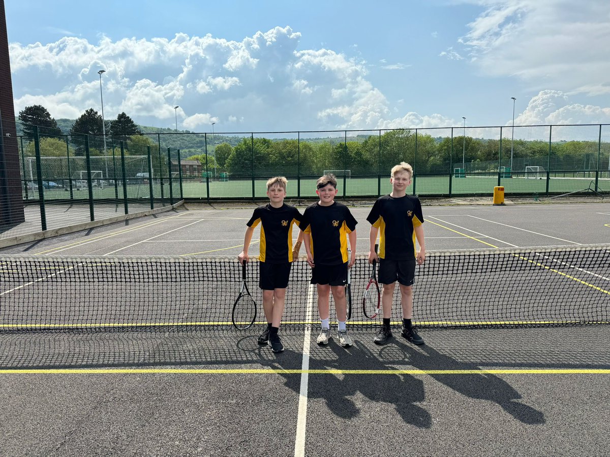 Yesterday, the Flintshire round of the boys tennis took place at Castell Alun with Hawarden and Mold Alun competing. Our Year 7/8 boys came 2nd 🥈and our Year 10 boys came 1st meaning they qualify for the next round 🥇 @CastellAlun