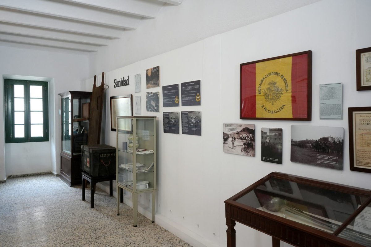 MUSEOS MILITARES. El patrimonio militar que conserva la isla de Menorca es de tal magnitud, que sorprende al que lo desconoce y asombra al que lo estudia. El MUSEO HISTÓRICO MILITAR DE MENORCA se inauguró el día 6 de enero de 1982. #IHCM #HistoriaMilitar #EjércitodeTierra #Museos
