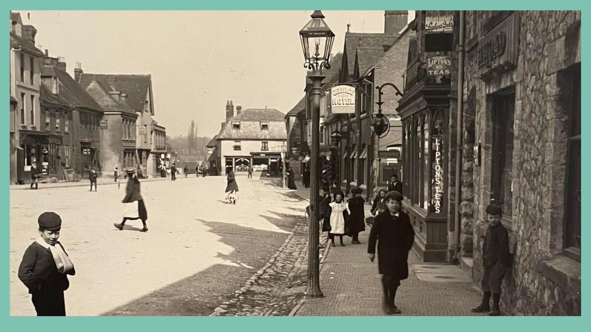 Fascinating picture of West Malling from the turn of the 19th Century. Many of the buildings are the same today but you would have no problem parking, if you could afford a car! #History #WestMalling #Heritage #Kent #OldPhotos #Vintage