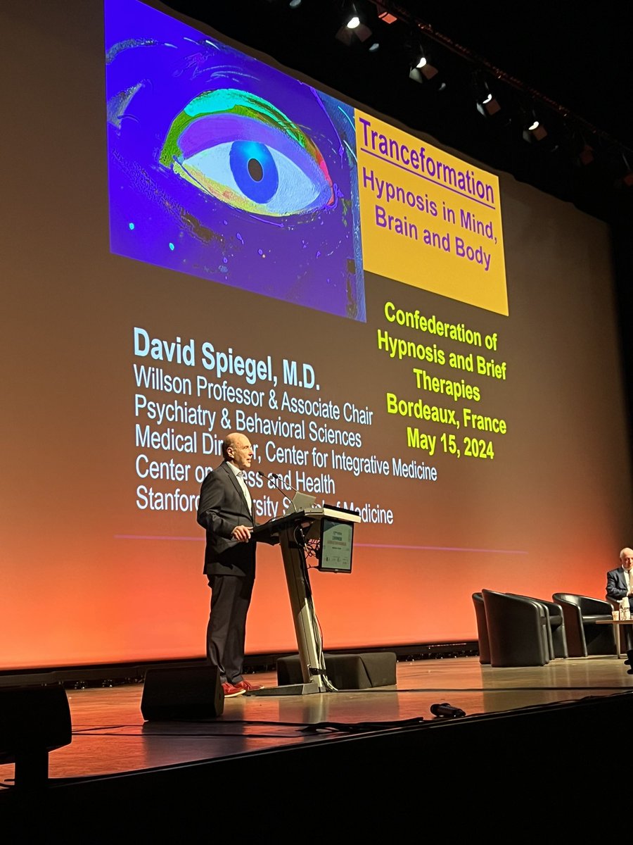 Ouverture du 13e Forum de la <a href="/CCfhtb/">CFHTB</a> à Bordeaux avec la conférence du Pr David Spiegel « Hypnosis in mind, brain and body » #hypnose #medecineintegrative <a href="/CUMICFR/">CUMIC</a>