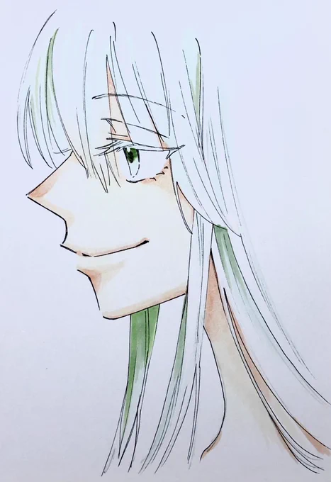 横顔 