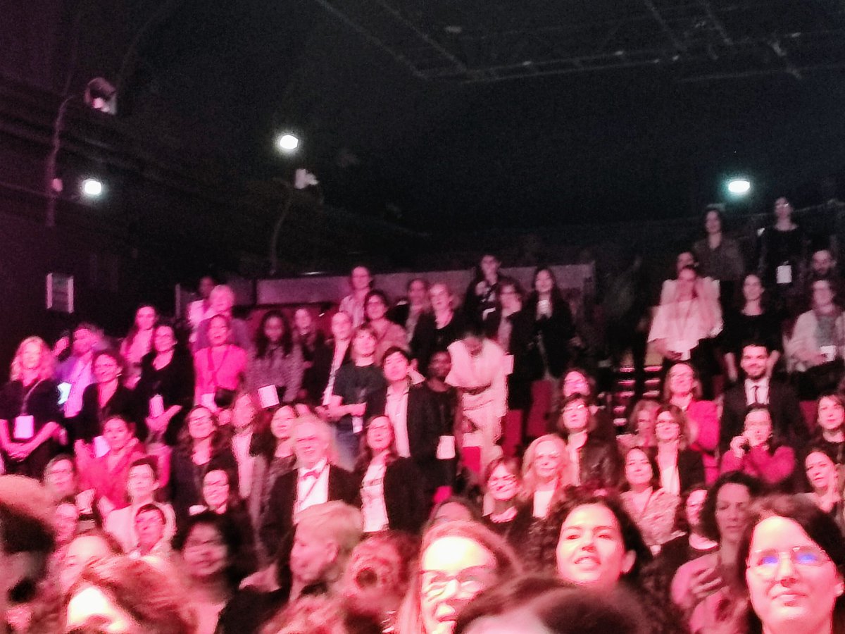 Catherine Ladousse (@catladousse) on Twitter photo Formidable intervention de l actrice <a href="/sophybou/">SOPHIE BOUREL</a> en introduction du colloque du <a href="/InterElles/">Cercle InterL</a> qui nous a formé.es à la prise de parole avec humour et énergie pour le grand plaisir des 500 personnes à la cité universitaire #InterL24 <a href="/CSexisme/">Collectif Ensemble Contre le Sexisme</a> Formidable intervention de l actrice <a href="/sophybou/">SOPHIE BOUREL</a> en introduction du colloque du <a href="/InterElles/">Cercle InterL</a> qui nous a formé.es à la prise de parole avec humour et énergie pour le grand plaisir des 500 personnes à la cité universitaire #InterL24 <a href="/CSexisme/">Collectif Ensemble Contre le Sexisme</a>