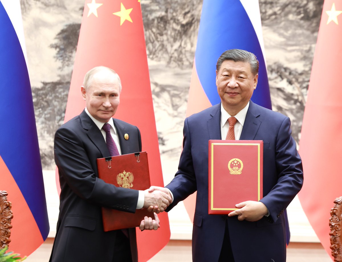The two heads of state jointly signed and issued a Joint Statement of the People’s Republic of China and the Russian Federation on Deepening the Comprehensive Strategic Partnership of Coordination for the New Era in the Context of the 75th Anniversary of China-Russia Diplomatic