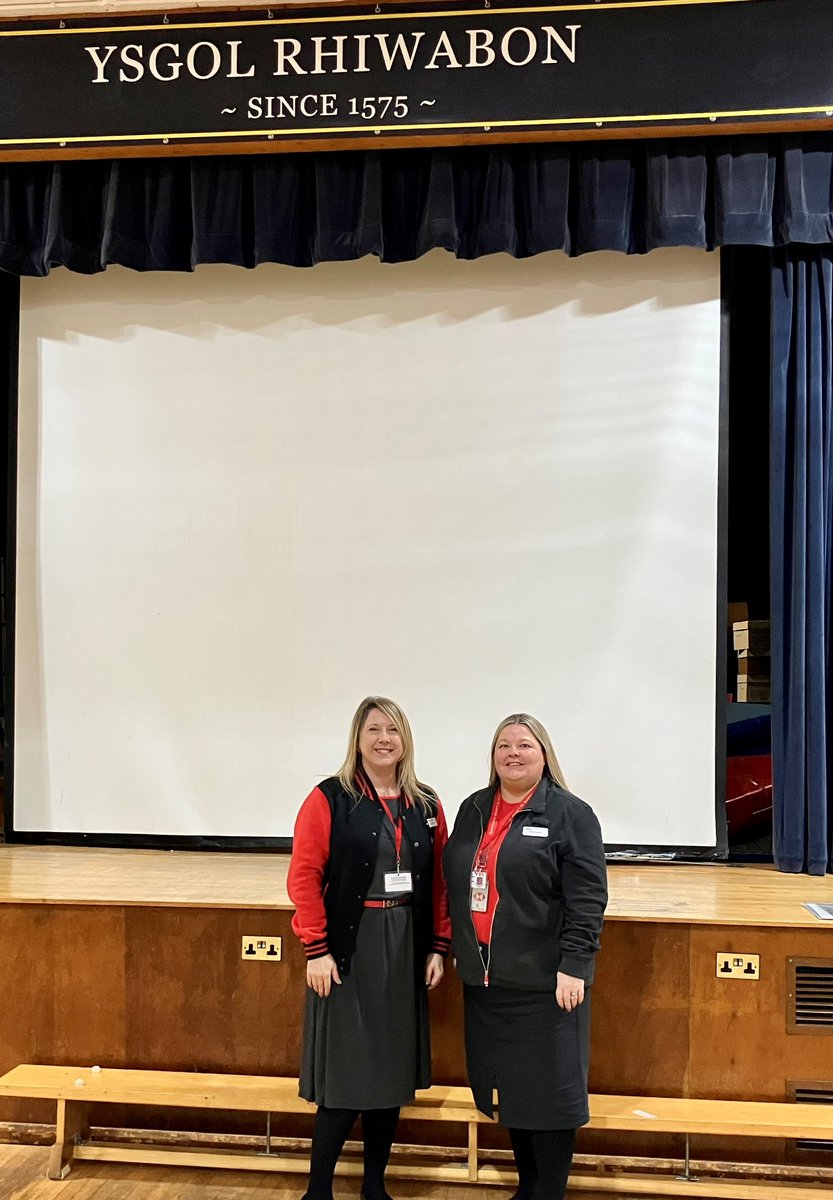 Thank you to @HSBC for delivering an engaging workshop to Year 11 pupils @YsgolRhiwabon Some valuable real life lessons where pupils found out about careers in banking and how to manage your outgoings #ThankYouThursday #DyddIauDiolch