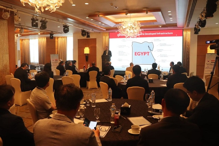 [공관장 활동사항]                           
ㅁ 김용현 대사, 2024년 한-이집트 제조업 비즈니스 파트너십 행사 개최
상세보기|공관장 활동사항 | 주 이집트 대한민국 대사관
mofa.go.kr/eg-ko/brd/m_11…
باللغة العربية
mofa.go.kr/eg-ar/brd/m_11…