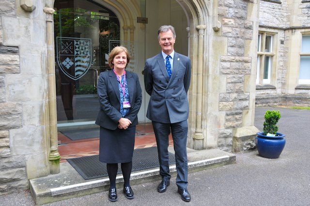 Wonderful to welcome Anthony Woodhouse onto campus today to meet with our Vice-Chancellor, @ProfLesleyHaig. Anthony was recently appointed as the new High Sheriff of #Dorset. Great to meet you Anthony and all the best for the year ahead.