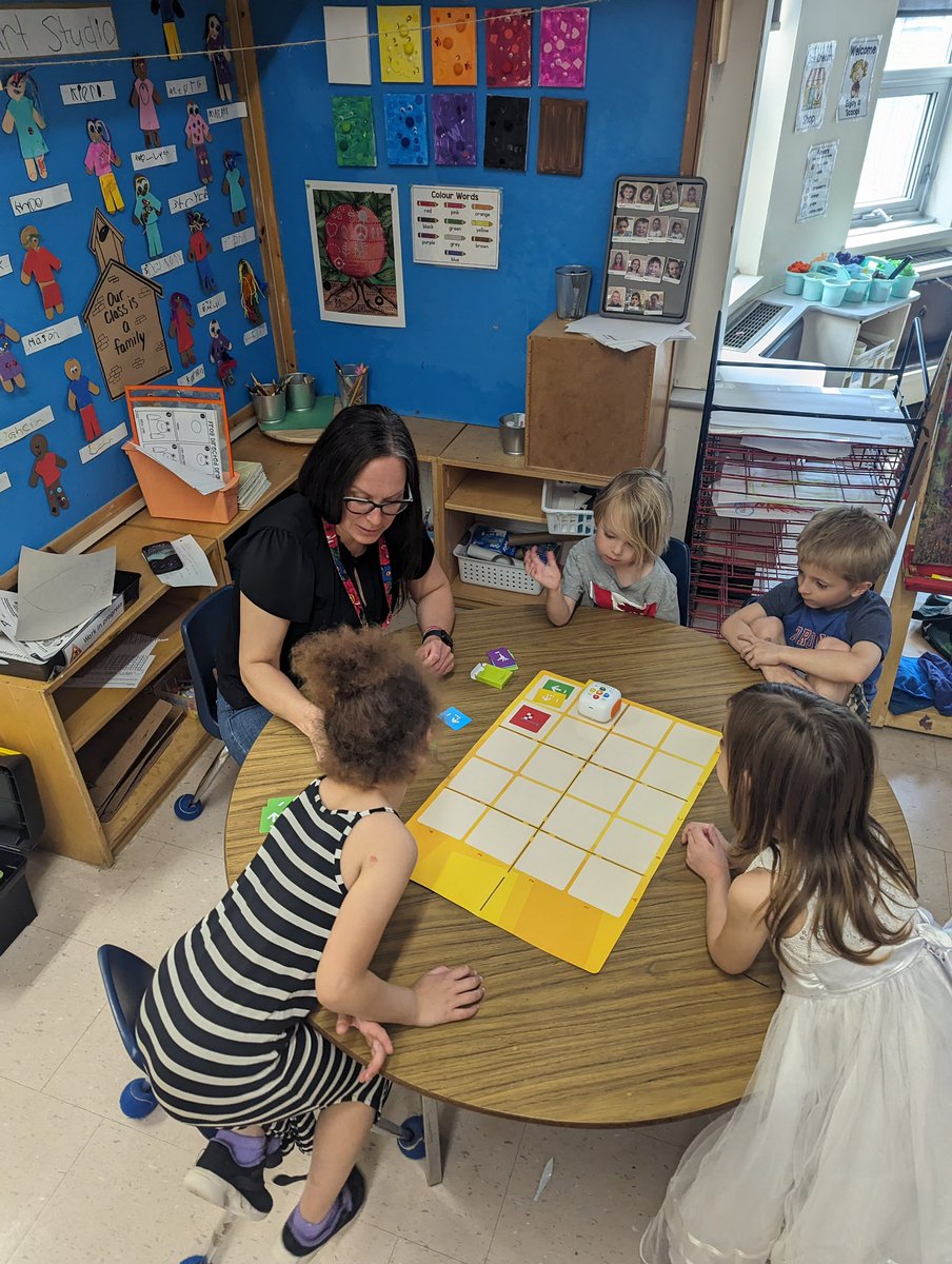 In math, the JK/SK students at PE began coding this week. What a great way to develop problem-solving skills. It was a blast for the kids! @GEDSB