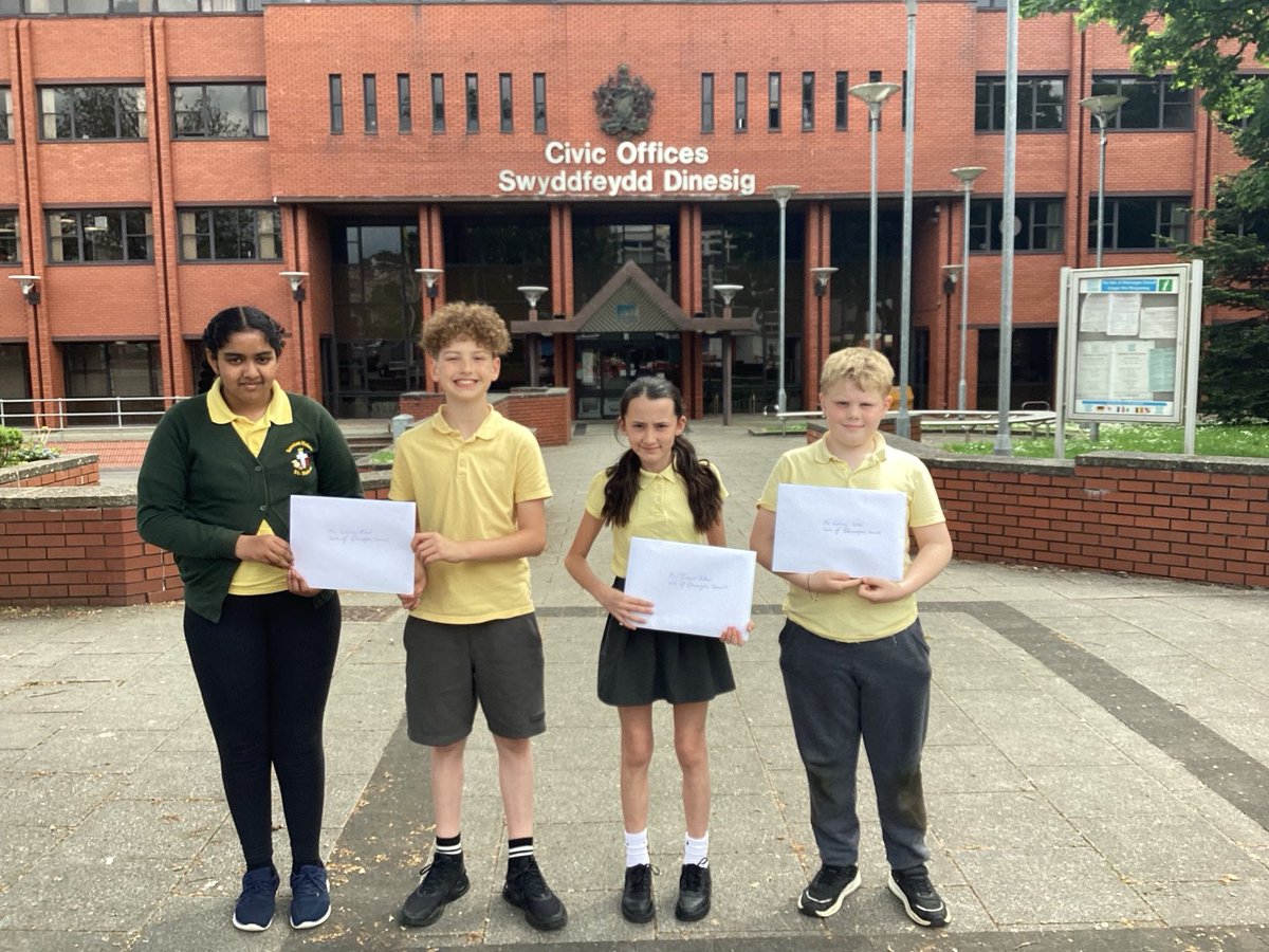 #ewenny #narberth Delivering our letters about how climate change will affect Barry to the Civic Offices.