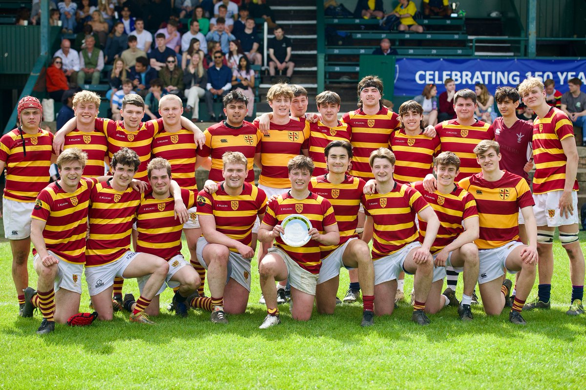 Congratulations to the #TeddyHall men’s rugby team who recently took on St John’s & St Anne’s in the Cuppers Plate Final & claimed the plate! Read the match report: seh.ox.ac.uk/news/success-a… 📷 Chris Bateman #StEdmundHall #SEH #SEHRFC #HallSpirit #Oxford #OxfordCollege