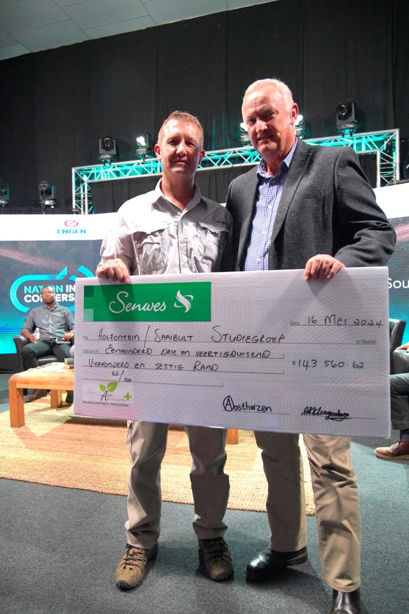 #AgriRewards+ <a href="/SENWES/">Senwes</a> oorhandig 'n tjek van R143 560.62 aan Holfontein/Saaibult Studiegroep om volgens behoefte in hulle gemeenskappe aan te wend. Produsente nomineer slegs 'n boerevereniging waarna die besigheid binne die Senwes Groep Senwes se skenking bepaal. #Nampo2024