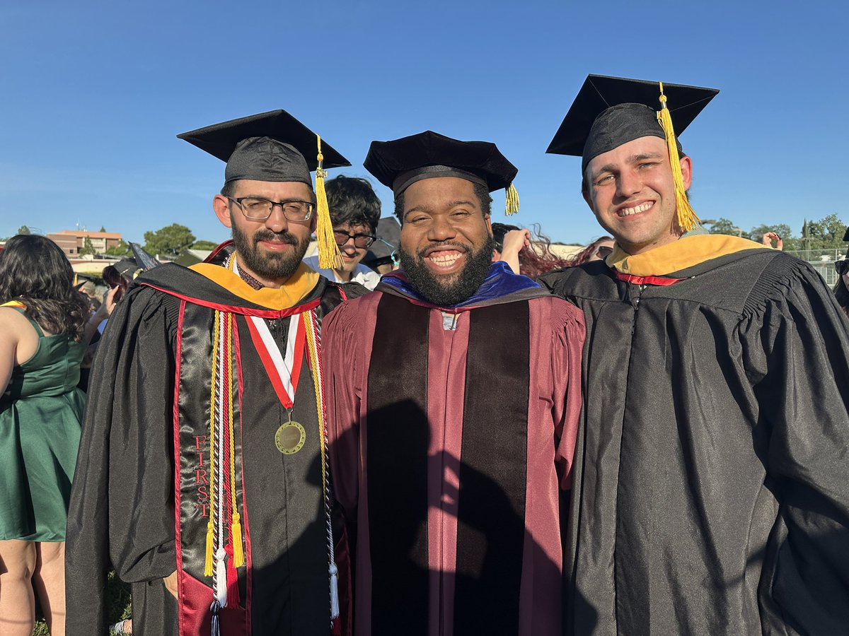 So proud of our two graduate students who walked across the stage for their master’s degree yesterday. It’s always so bittersweet when students leave, but I’m thrilled to watch them flourish. @ChicoState @ChicoStateBSS #proudPI