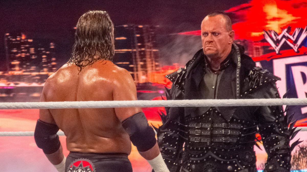 on this Historical Day ... 1st April 2012 Undertaker Shocked the Wrestling fans arround the world with his new look sporting a Mohawk for the first time at Wrestlemania 28 #undertaker #wwe #wrestlemania #undertakervstripleh #wweclassics #WWERaw #WWEUSA #WWENetwork