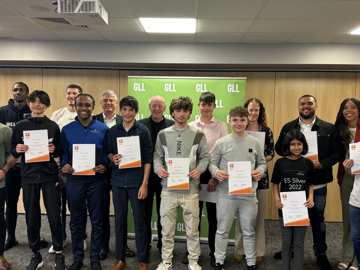 What a great night last night at the <a href="/gllsf/">GLL Sport Foundation</a> awards!  It was great to meet the terrific award  winners and the  @gll_uk CEO <a href="/peterbundey/">Peter Bundey</a> Big thank you to <a href="/Airozuru/">Abigail Irozuru (Pronounced: î-row-za-roo)</a> for being a great host!
#GSFMCR