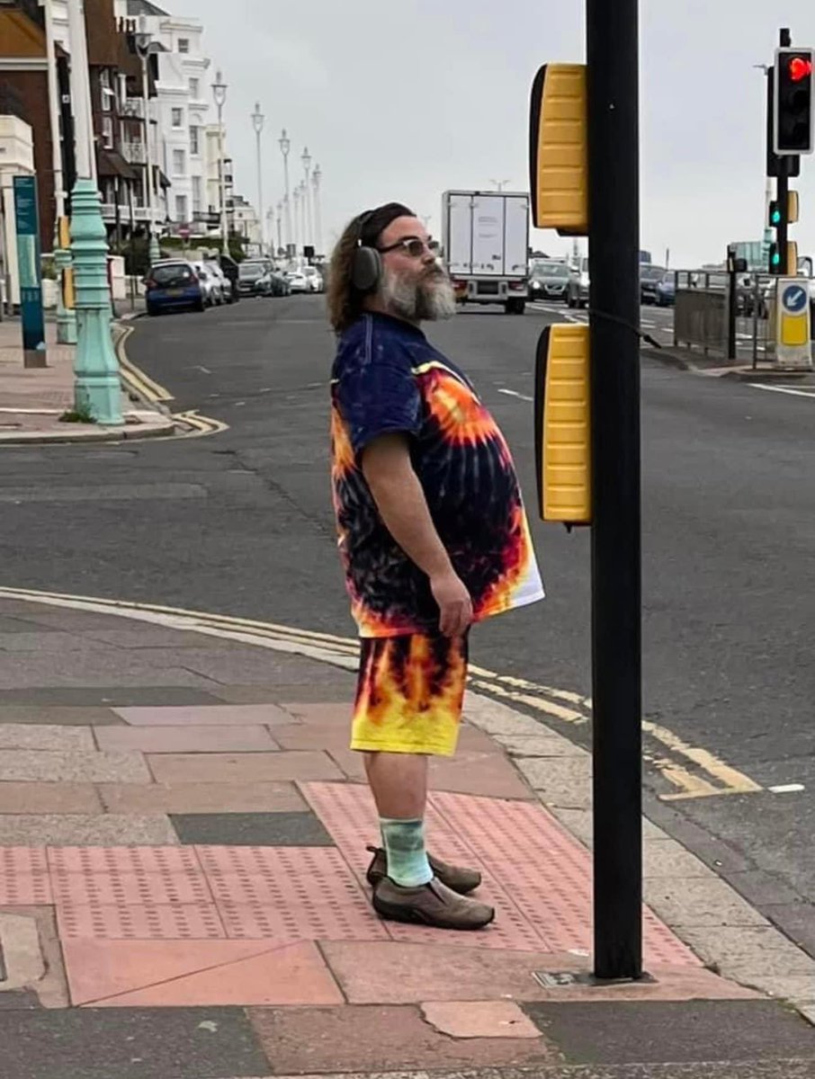 Jack black casually walking around Brighton No bodyguards nothing what a legend