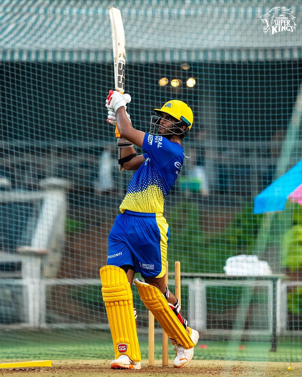 Talking to the Moon Ft. Avanish 🦁💪🏻

#WhistlePodu #Yellove