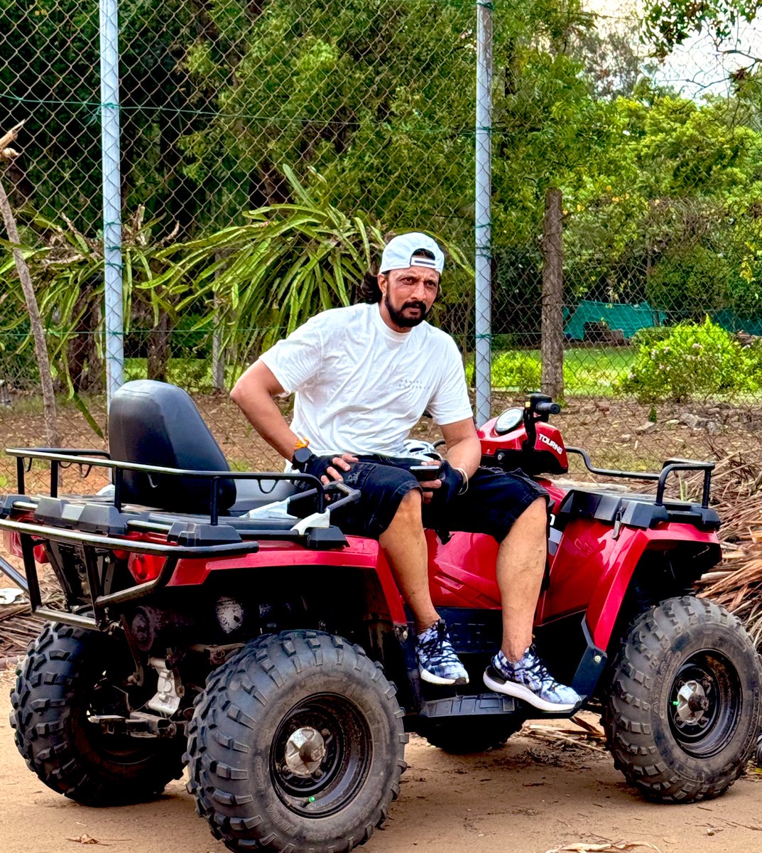 RoonaVikranth's tweet image. Bolo Maxyyyyyyy🥵🥵🔥🔥

Mass ge ivare MAXium😎

@KicchaSudeep 
#MaxTheMovie