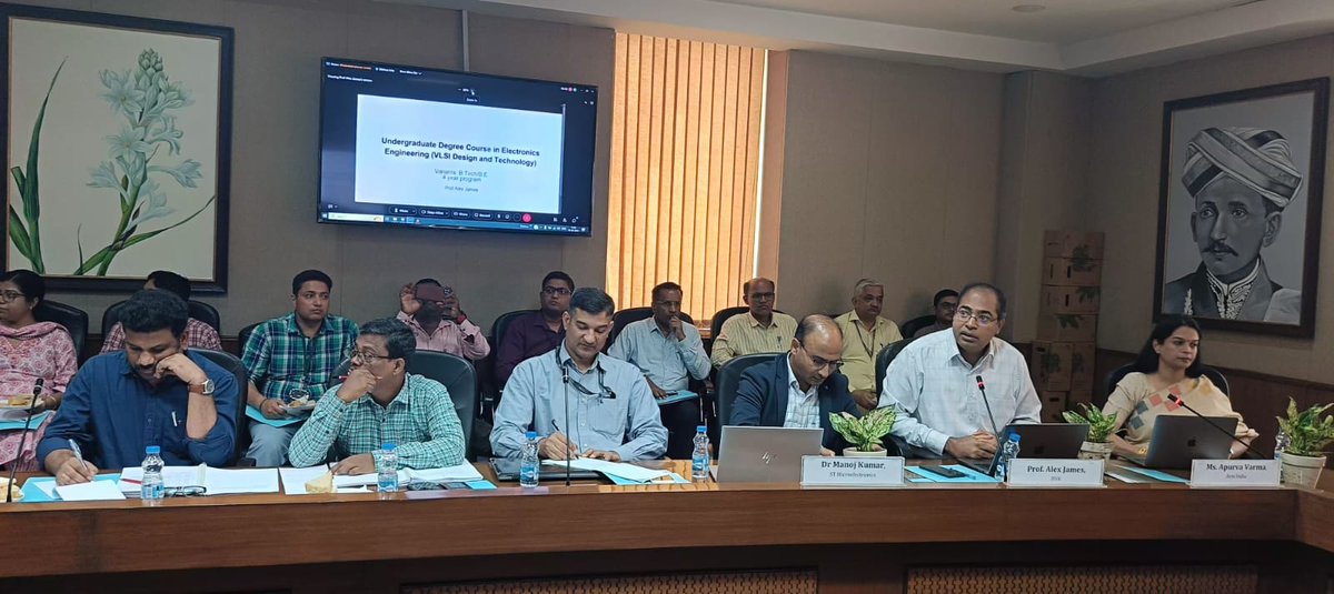 AICTE today conducted a comprehensive familiarization session for VLSI Design and Technology UG curriculum. The session was inaugurated by AICTE Chairman Prof. @SITHARAMtg. He underscored the critical importance of #VLSI in the #semiconductor industry.