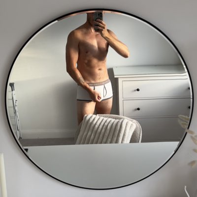 #NewProfilePic https://t.co/Lj9NaEndsH<a href="/tag/newprofilepic"class="tags">#NewProfilePic</a>