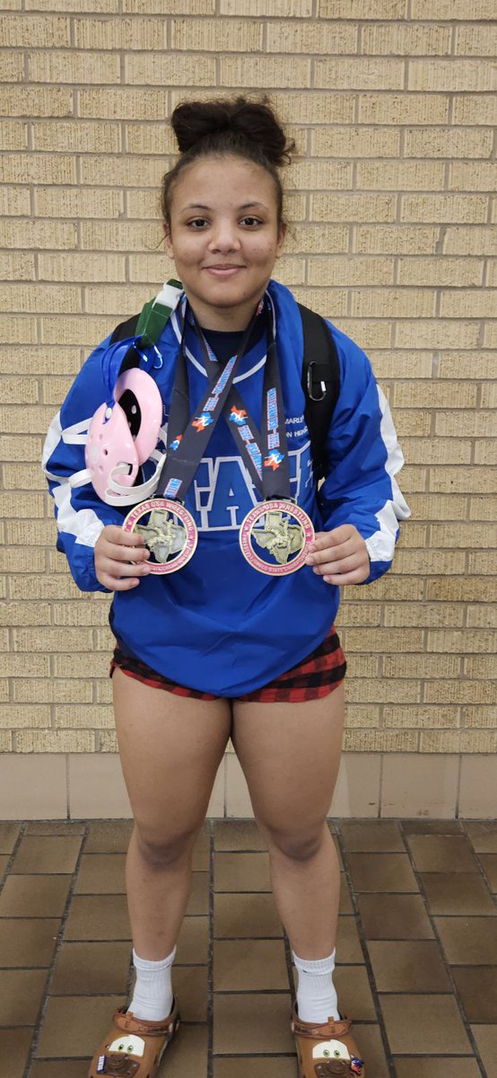 This weekend multiple @bnhswrestling athletes competed at the TX USA wrestling state championship. Marli Denmark took🥇🥇 in 16U 142lb Greco & Freestyle! Aaliyah Finlayson took🥈 at 16U 155lb Freestyle! Proud of these athletes & seeing their continued growth! @DustinBasham165