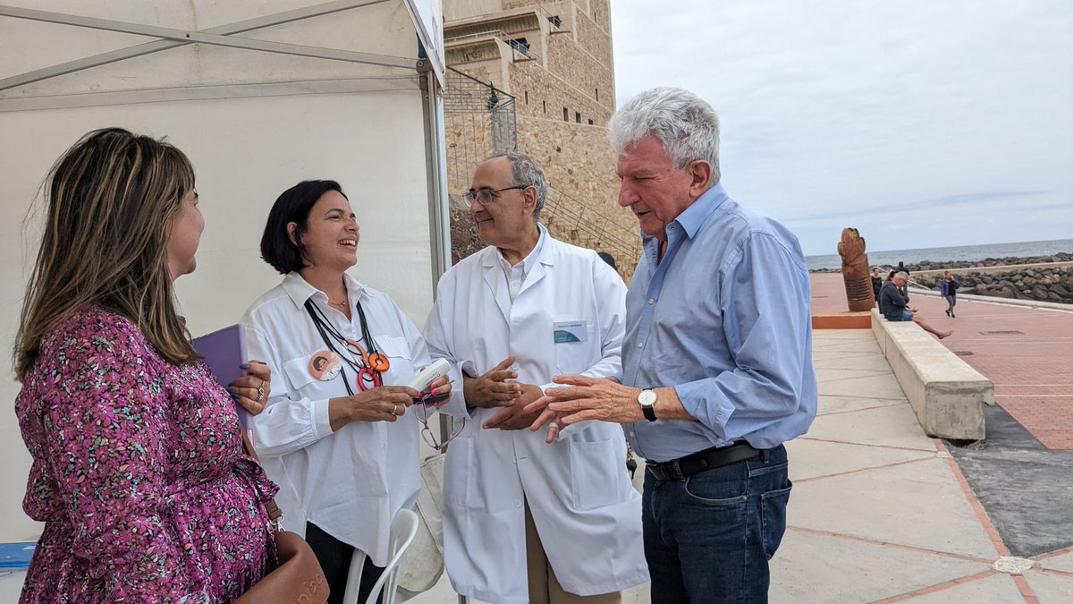 SEFAC_aldia's tweet photo. .@PedroQuevedoIt, concejal de turismo de Las Palmas de Gran Canaria, también se ha pasado por la carpa de salud del congreso #SEFAC2024, que hasta las 14.00 ha ofrecido servicios farmacéuticos profesionales asistenciales a la población https://t.co/XD18WRxq2r