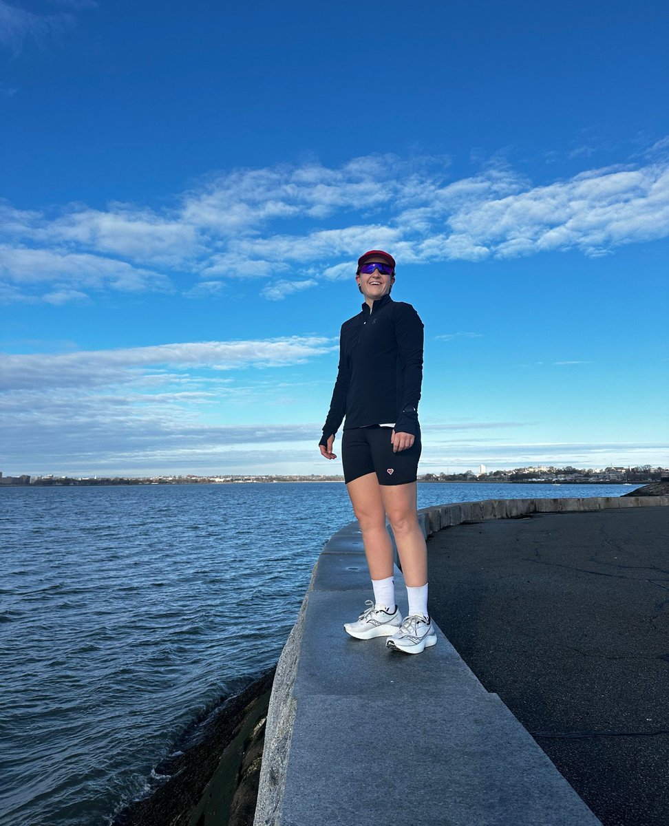 swiftwick's tweet image. The quiet moments before the Boston Marathon.⁠
⁠
📸@danidellarco