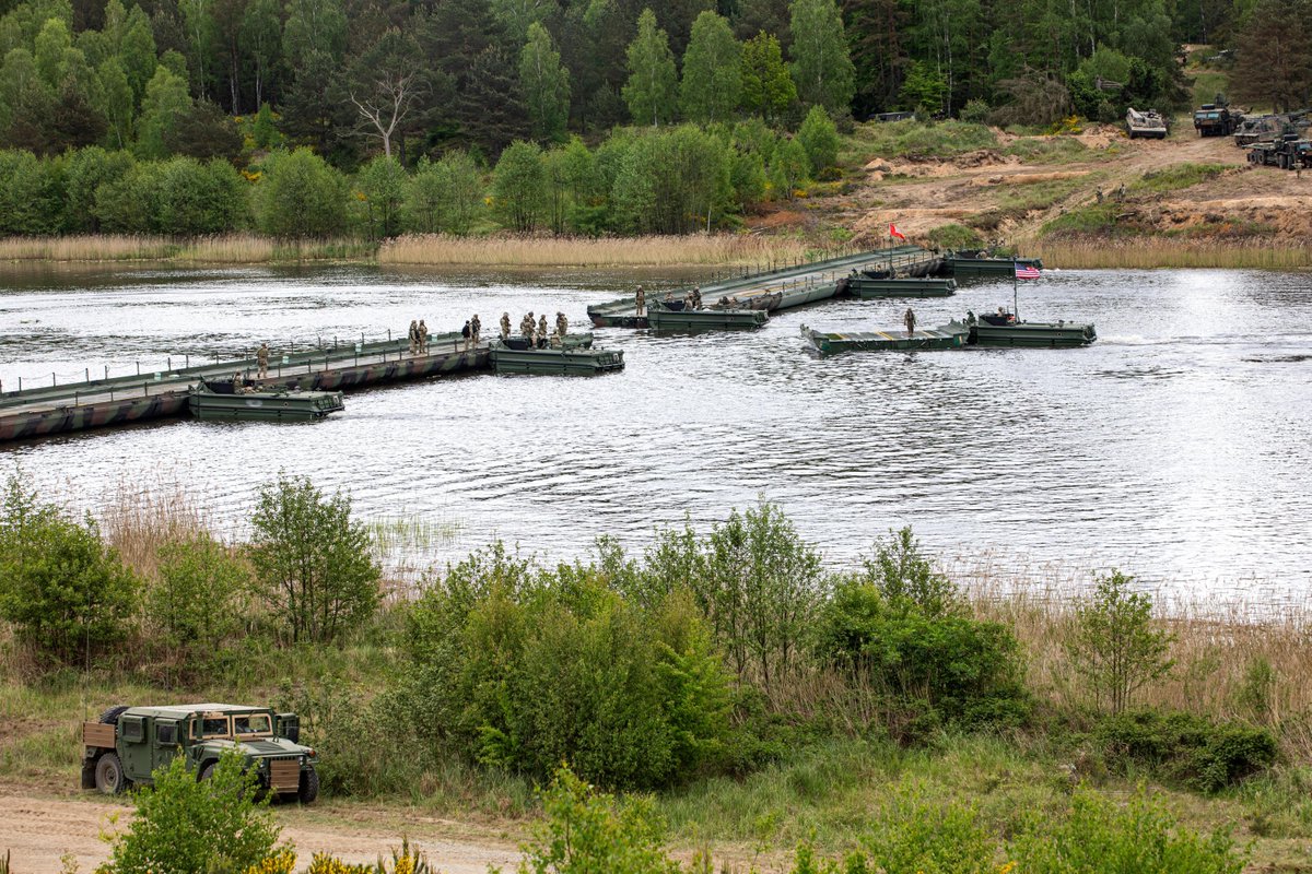 The @405thAFSB's Benelux BN 🇧🇪 issued an APS-2 float bridge to Soldiers from the 43rd Multi-Role Bridge Company in Poland 🇵🇱, & they constructed & launched it across a wet-gap crossing during #DEFENDER24. Learn how the APS-2 MRBC issue was conducted ➡️: army.mil/article/275960