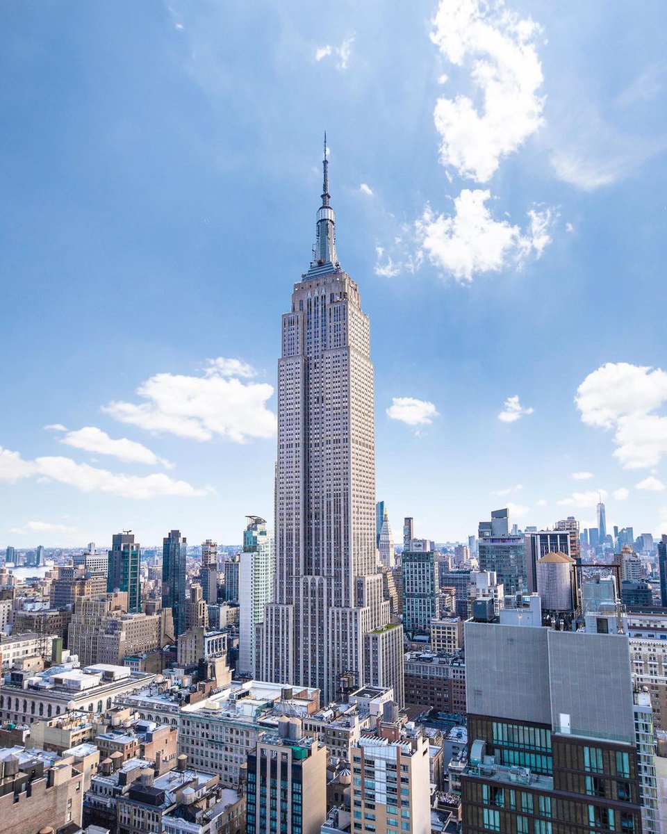 EmpireStateBldg's tweet photo. I love New York

📷: jakobdahlin/IG https://t.co/Ls6q1O34zQ