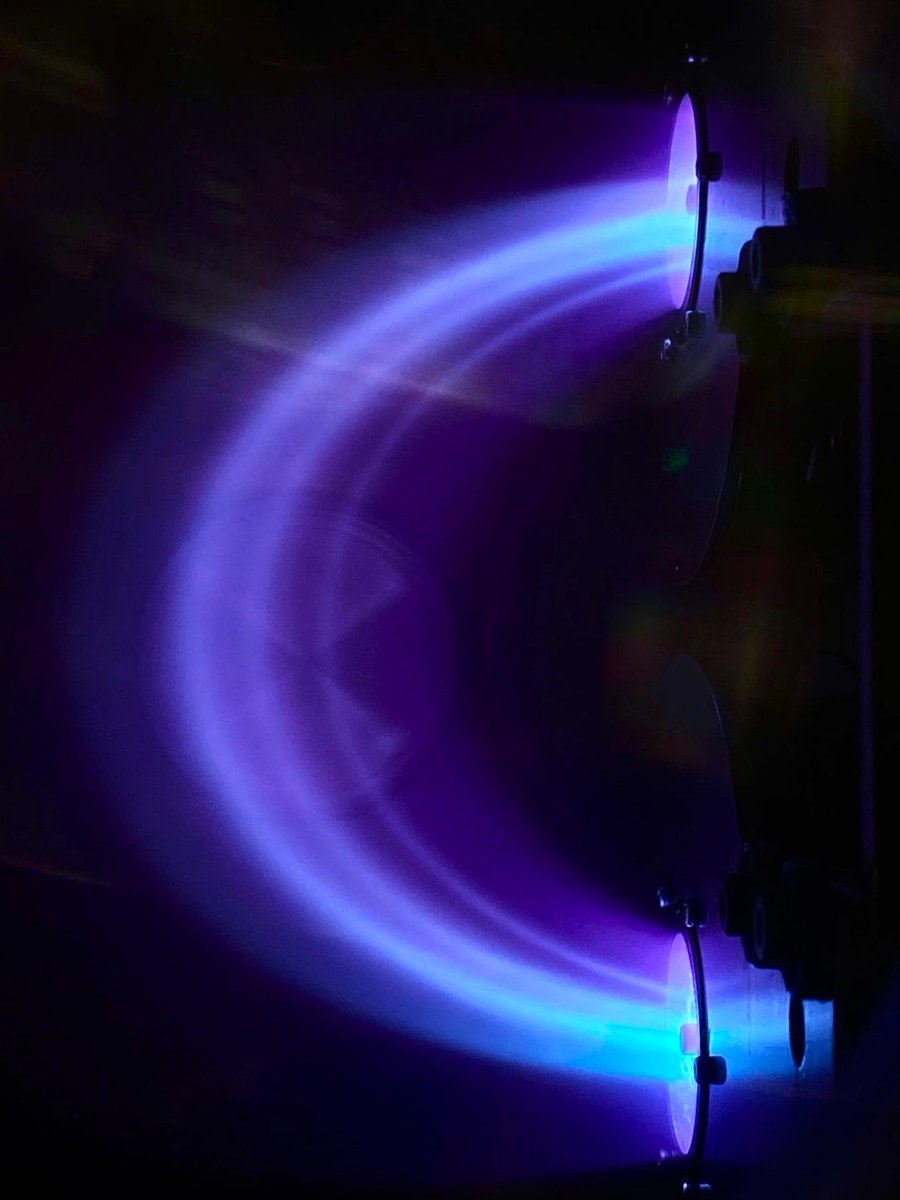 Want to join us? Discover plasma space propulsion &amp; contribute to the field!🚀We have 2 open PhD positions: one for a person with Scientific computing experience &amp; another for an experimentalist.
🚨Apply by June 30th if you are interested or retweet! Info: t.ly/t2xOb