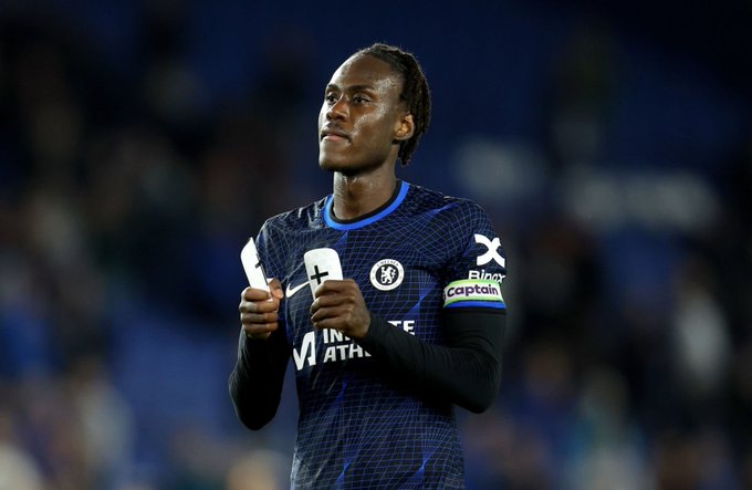 Blue_Footy's tweet photo. I think we can all agree that Trev needs to stay. https://t.co/hkwuq9xSHE