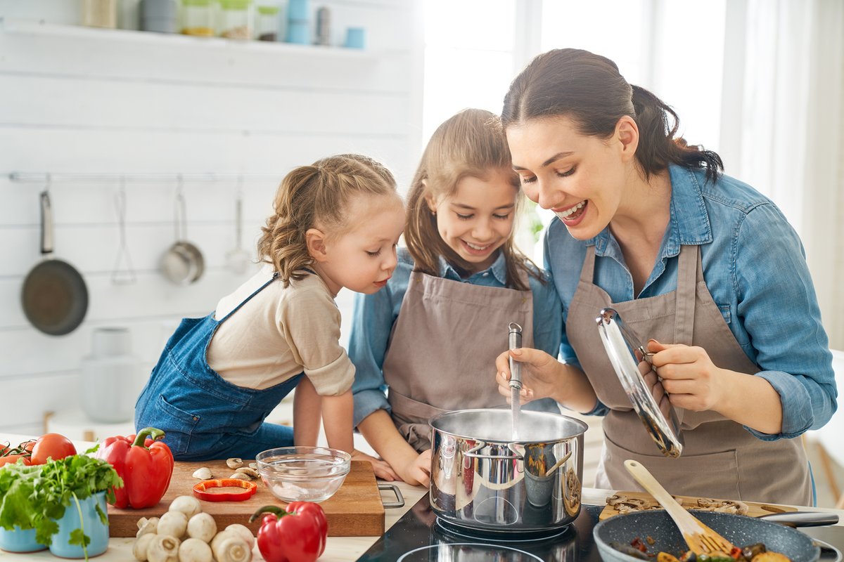 We’re holding another #FREE 5-week online cooking class from Tues 4 June 2024. The class will show you to cook cost-effective, healthy food on a budget. Everyone who completes the course will receive a FREE slow cooker worth £45! Book here sevenoaks.gov.uk/cooking