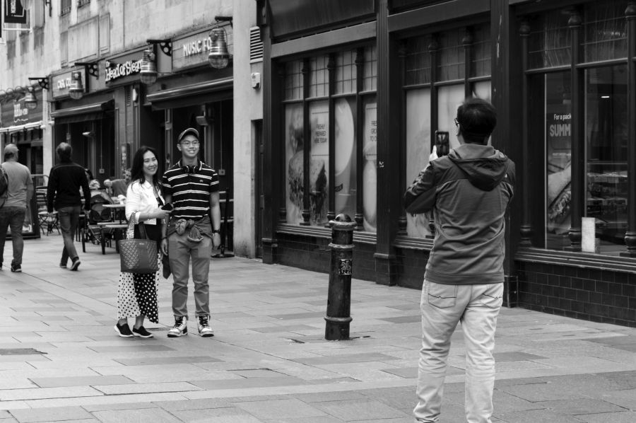CARDIFF.
Photographing the photographer.
#Cardiff #Wales #streetphotography #blackandwhitephotography