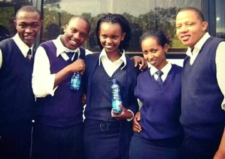 Hot_96Kenya's tweet photo. High School was something else.
What song reminds you of being in form 1? For @CynthiaWMwangi its Shackles by @theonlymarymary #RhythmJunction https://t.co/Ak8Nku5MdZ