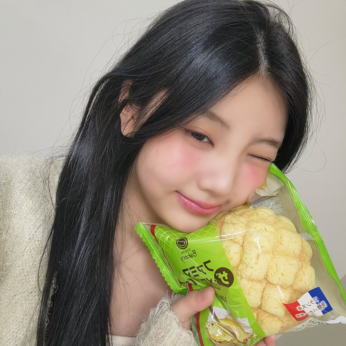 ILLIT Official Japan tweet media