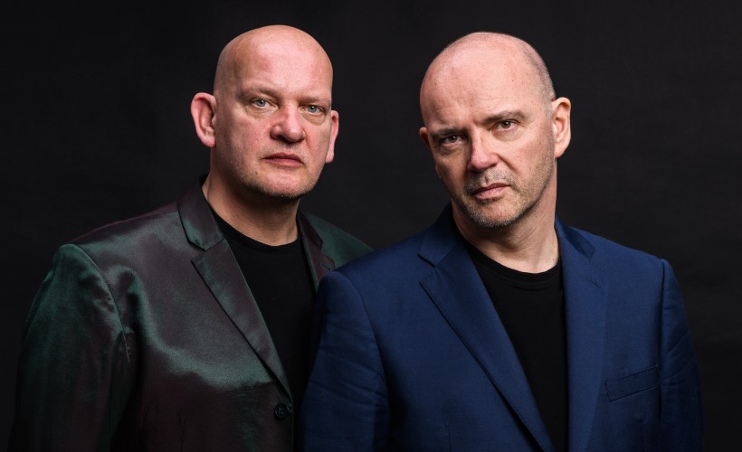 Wolverhampton! Tonight you've got Hue and Cry @hueandcry at @therobinvenue - a few spaces are available here >> allgigs.co.uk/view/artist/52…