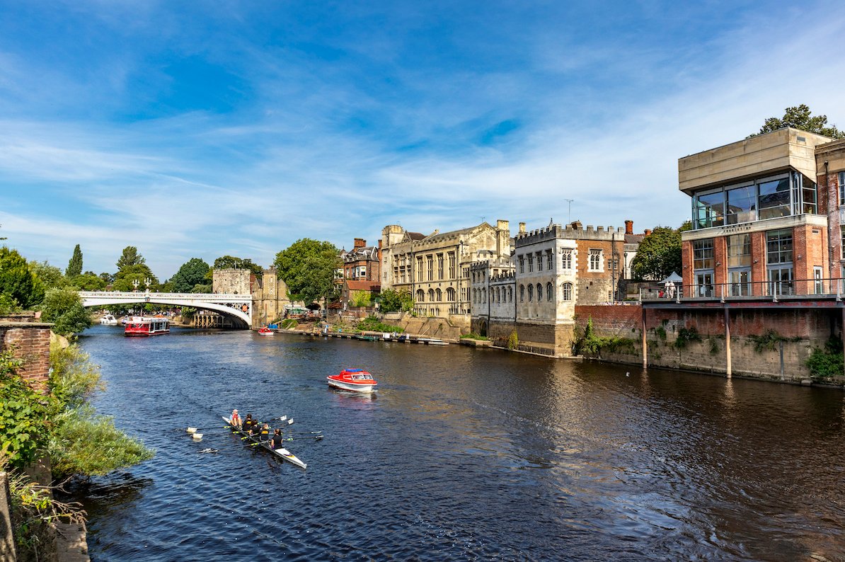 Shining a light on what the the historic city of York has to offer event organisers with @makeityork Read more at H&EN: bit.ly/44DXiGc #HENMagazine #EventProfs #EventsIndustry #EventManagement #Conferences #Events #Meetings #York #YorkEvents