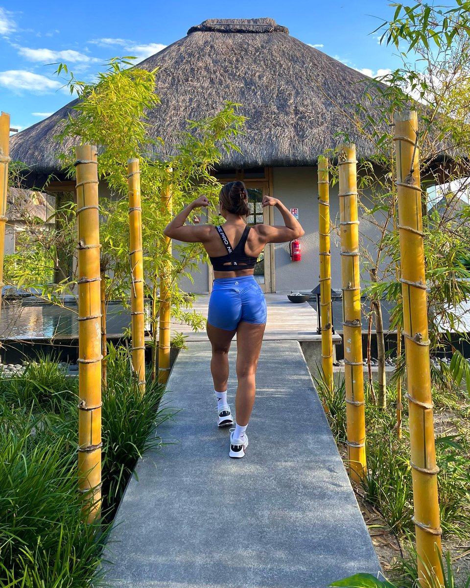 Gym, Yoga, Tennis, Paddle - Nothing feels as good as working out at C 😏
Let’s do it! 💪

#CMauritius #CRodrigues #MyCignature #SportLover #FitnessDay #KeepFit

📸 IG: meg_slmn, yuisaisuk, _chiragdhamani, itssarah_s