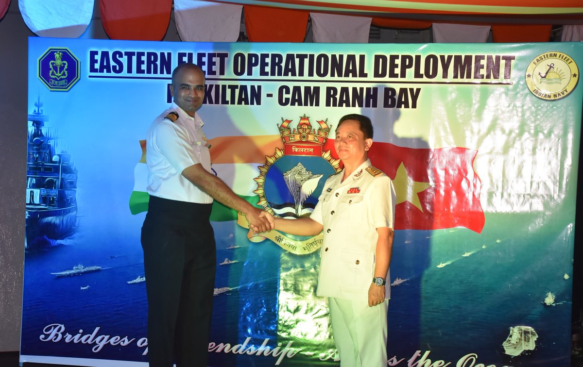 #INSKiltan in Vietnam Pre-sail discussion b/n #IndianNavy & #VietnamPeoplesNavy conducted at Cam Ranh International Port. Both navies discussed streamlining procedures to enhance #interoperability. Deck reception held onboard #INSKiltan, where Dr Madan Mohan Sethi, Consul