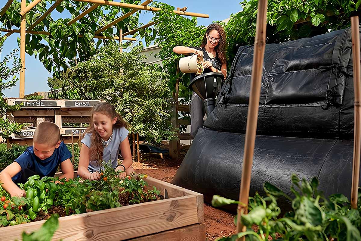 HomeBiogas : un bio digesteur résidentiel pour transformer ses déchets en gaz pour la cuisine #biogaz #compost #HomeBiogas #wc
neozone.org/?p=227023