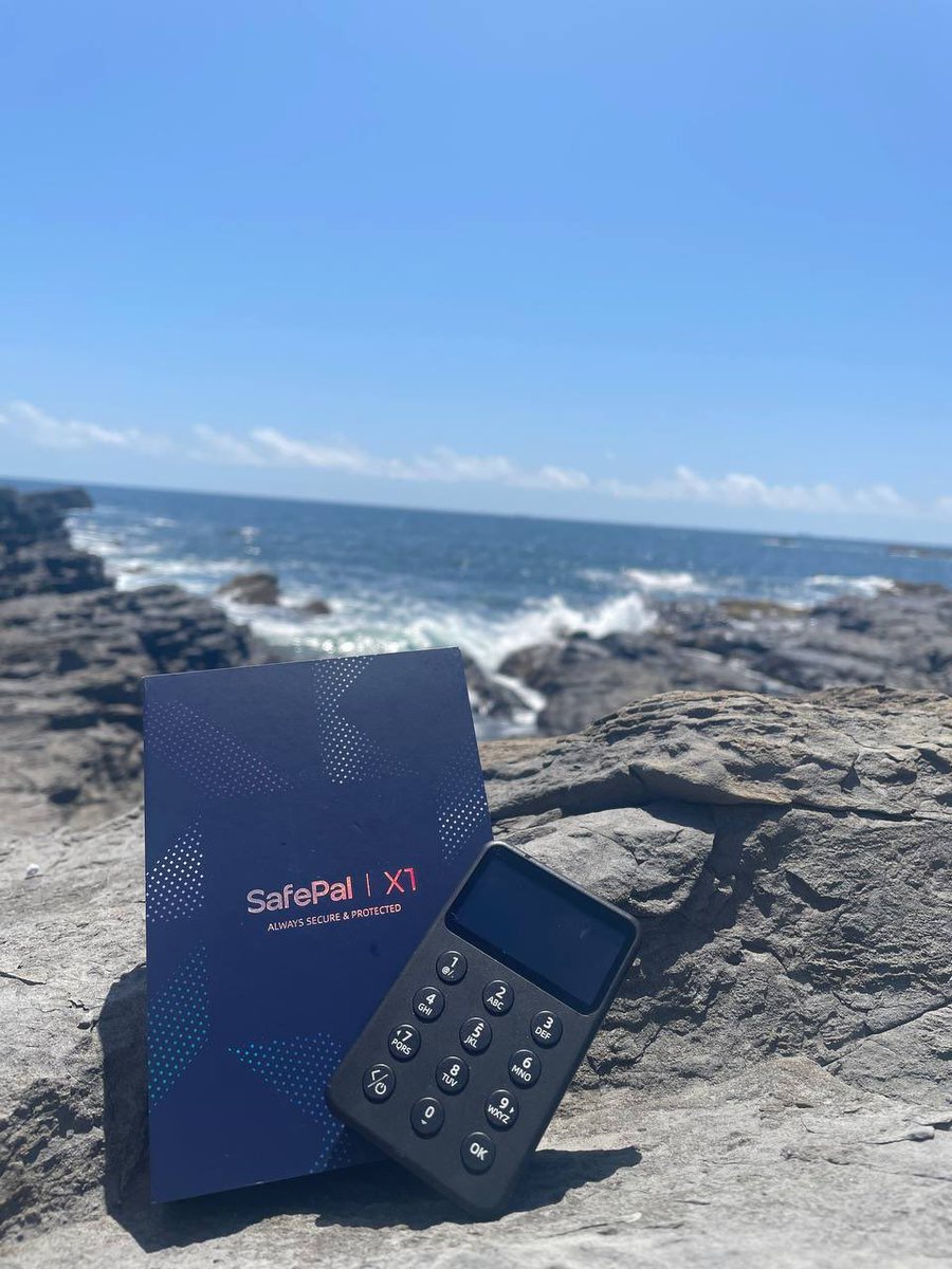 跟<a href="/SafePalCN/">SafePal 中文</a>薅了两个硬件钱包，在币圈资产安全真的很重要，

抽两个小伙伴瓜分，明天开奖！