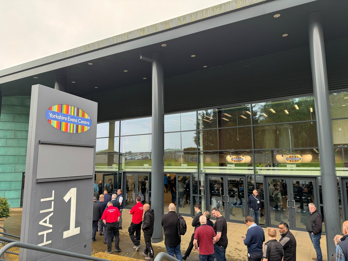 Toolfair_PBLive's tweet image. 📢 It’s SHOW TIME 📢 

If you’re lucky enough to live nearby to the Yorkshire Event Centre, Harrogate, be sure to join us for two action packed days full of demos, competitions, deals, freebies and more!
#toolfair #toolsgalore #toolboxessentials #tradies