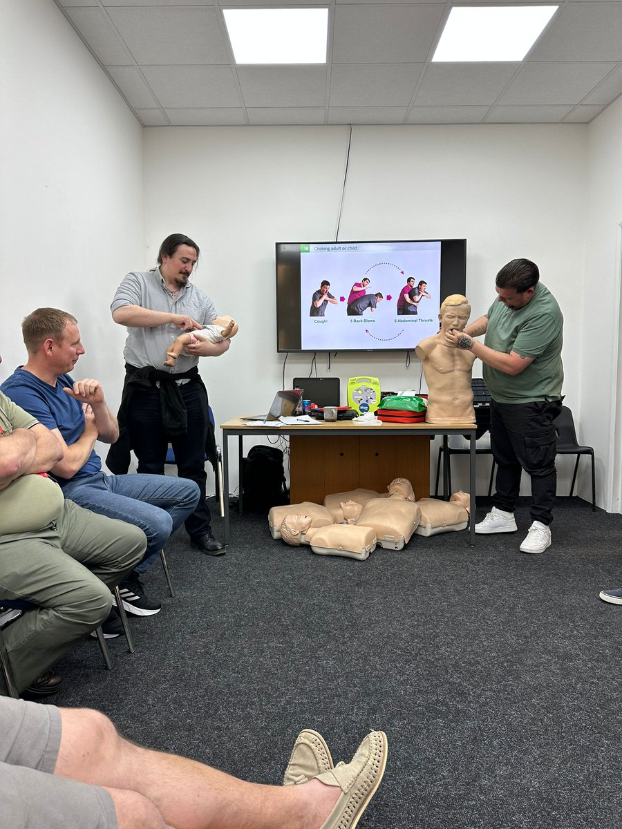 OCOConnect's tweet photo. 🎉 We're thrilled to announce that OCO Ltd's recent Health and Safety Training Day was a resounding success! 🙌 Our team came together to reinforce the importance of workplace safety and the crucial role of first aiders.

Safety isn't just a priority; it's our core value. 1/4 https://t.co/pTPq9BU0sI