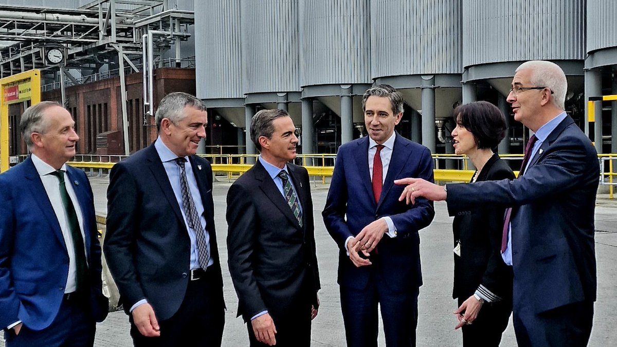 Drinks manufacturer Diageo has announced plans to invest over €100 million in decarbonising its historic St. James’s Gate site in Dublin by 2030, and to end the use of fossil fuels in its brewing process. Learn more @IrishTimes: rebrand.ly/Diageo-