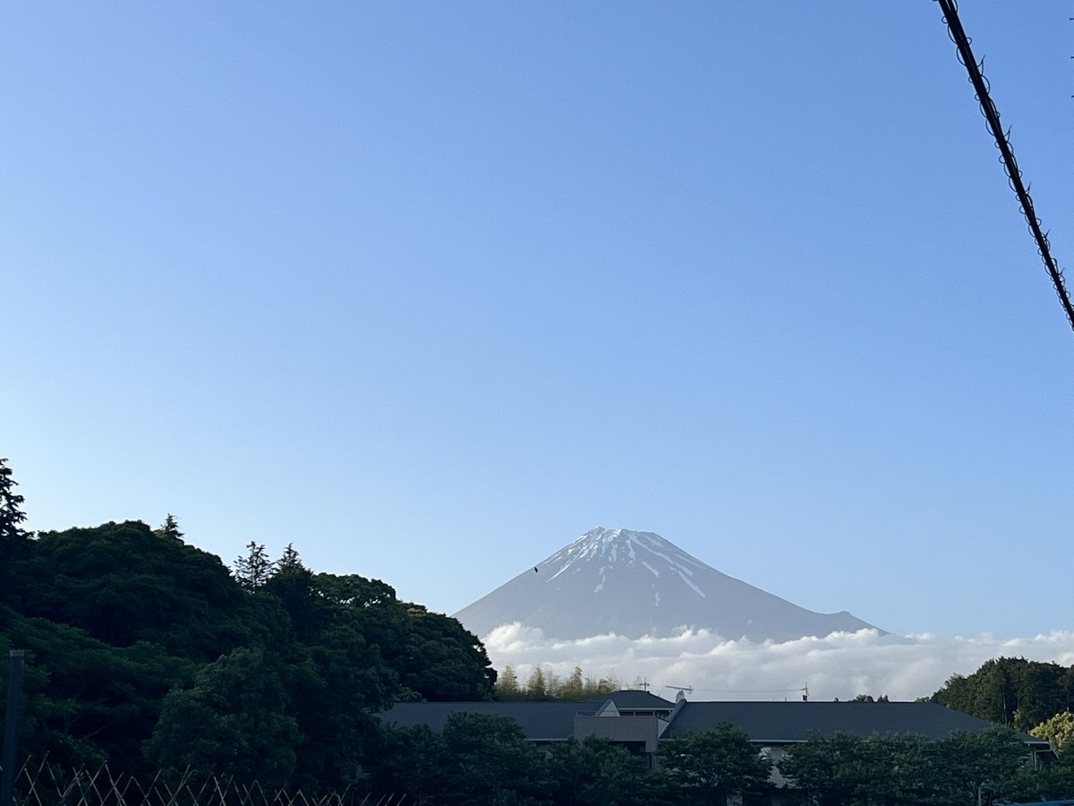 🪜おつあしば！🪜

午後から風が強まる #富士市 です🍃

#富士山 も見られたし
仕事の目処もついてきたし
ちょっとすっきりしてきました👍✨️

天気が急変しやすいようなので注意しましょう⚠️
皆さまお帰りもお気をつけて✋

#企業公式がお疲れ様を言い合う 
#企業公式相互フォロー