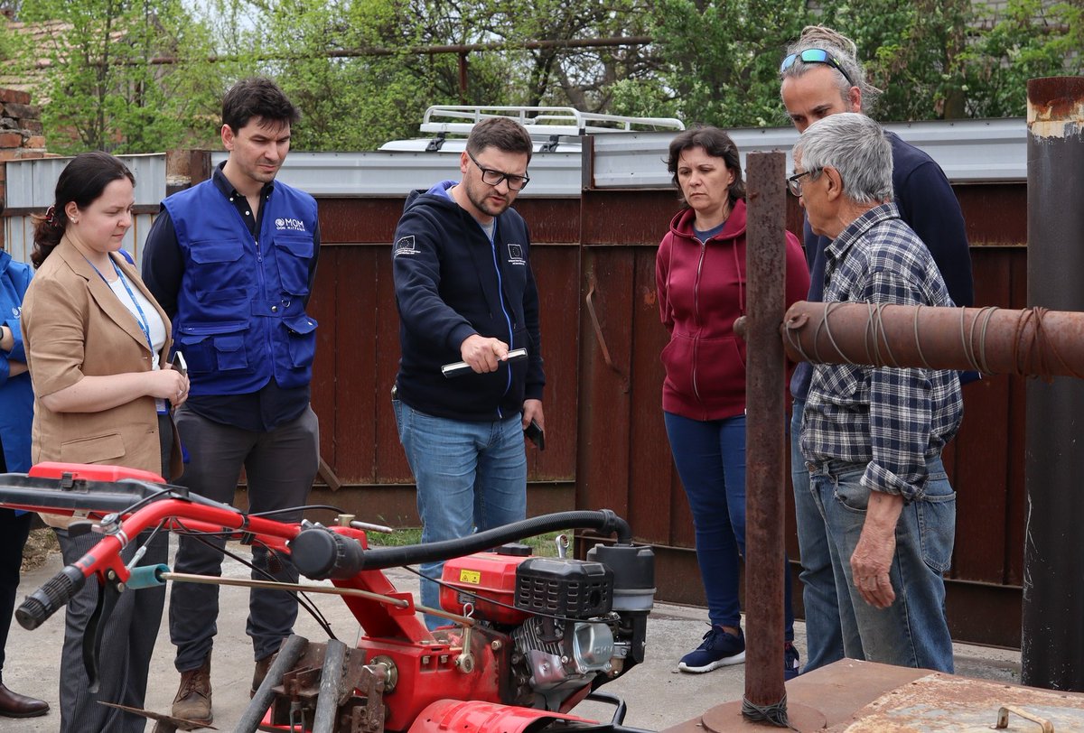 'We're doing this to survive,' says 76-year-old Hryhorii, who, despite having retired, turned to cabbage farming to make ends meet. With @IOMUkraine and EU humanitarian support, he can now use a cultivator, reducing his work time from days to hours.